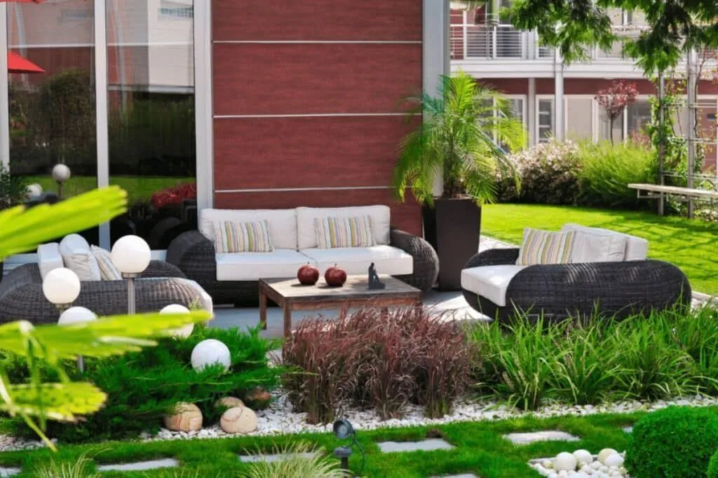 Herbstvorbereitung: So sind Ihre Gartenmöbel fit für den September